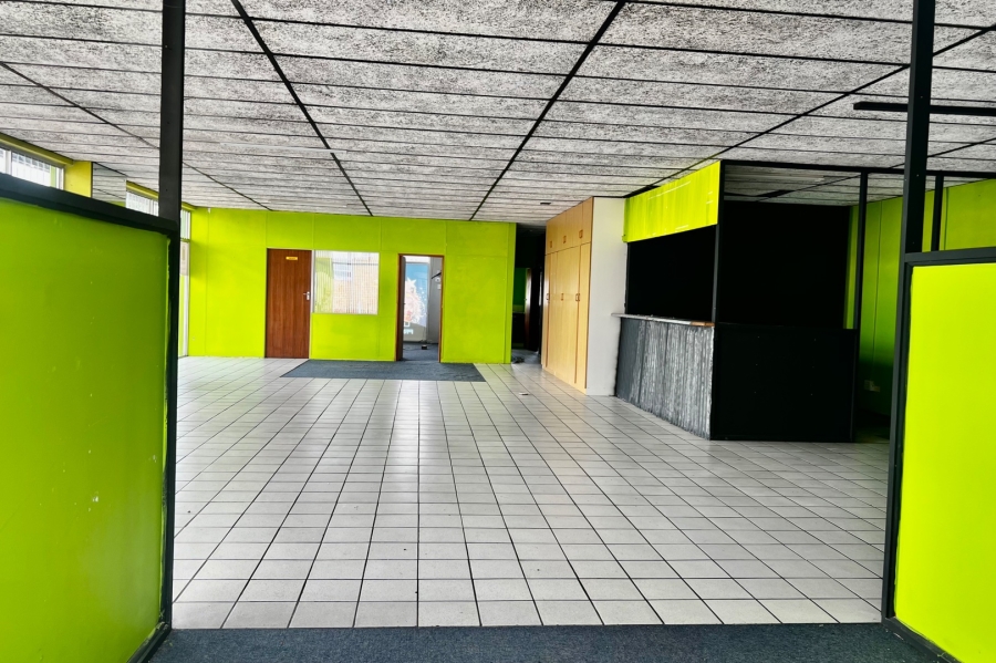  Bedroom Property for Sale in Dormehls Drift Western Cape
